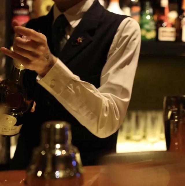 成都喝酒指南，一个人微醺也自在惬意的酒吧推荐
