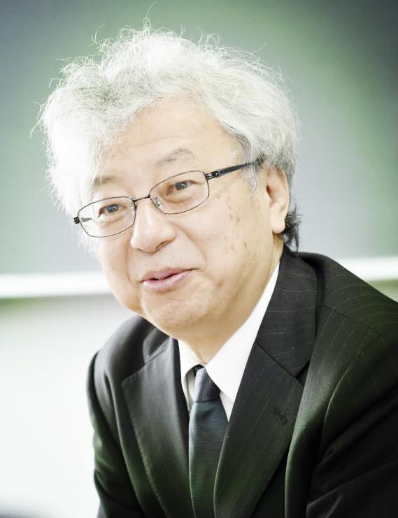 安倍财务顾问伊藤元重：在西班牙度假的时候，我满脑子想的都是，如何把日本田野景点化