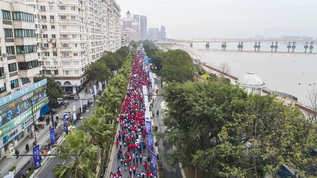 奔跑吧，新年！瑞安4000多名跑友微马“狂欢”