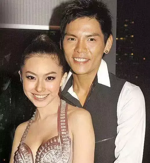 拆散向佐两段感情，帮儿子追到郭碧婷，向太的强势与温柔