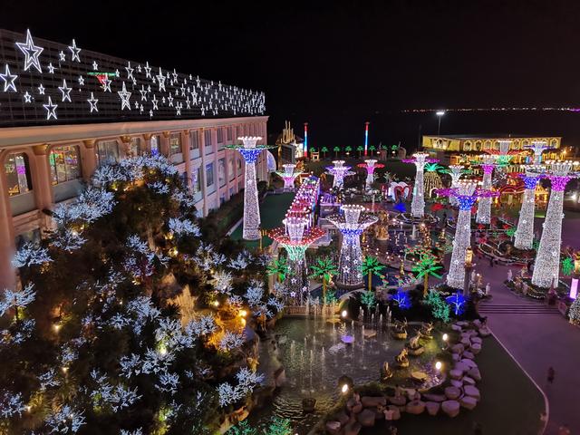 泰国首富之家芭提雅富贵黄金庄园