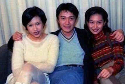 周星驰前任近照发福变样，曾只与富豪谈恋爱，今45岁成亿万富婆