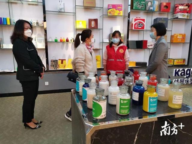 解读东莞撑企举措，妇联人做起政策宣讲员