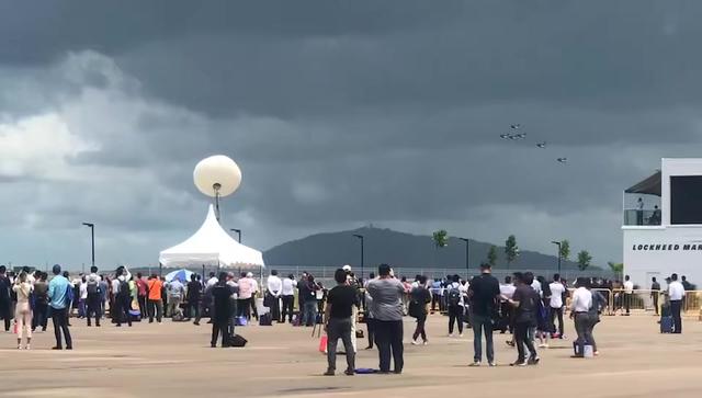 八一飞行队亮相2020新加坡航展