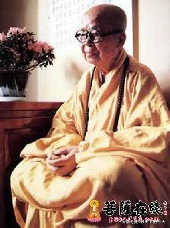 他是原新加坡龙山寺住持，与弘一大师熟识，80多岁还遍访名山古刹