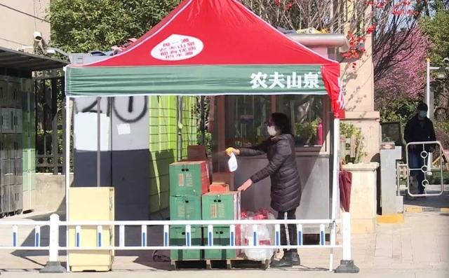 伊利推0糖气泡水，疫情下的盒马向社区团购下手…|一周热闻