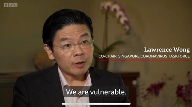 新加坡：一边“佛系”聚餐聚会，一边重罚“隔离者”外出