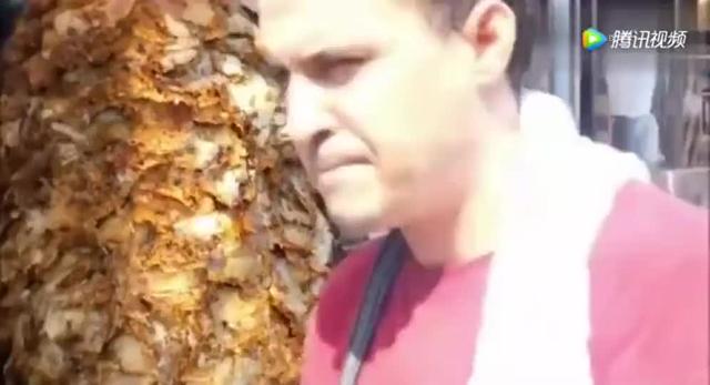 新加坡街头美食，土耳其烤肉，卷饼放了超多肉！