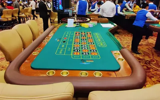 多人违反抗疫规定遭吊销长期准证，禁止在新加坡工作