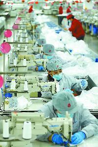 解决世界“口罩荒”，难题在哪里