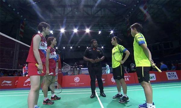 亚团赛1/4赛斯里坎立奇功，半决赛日本队男女团均跟大马杠上