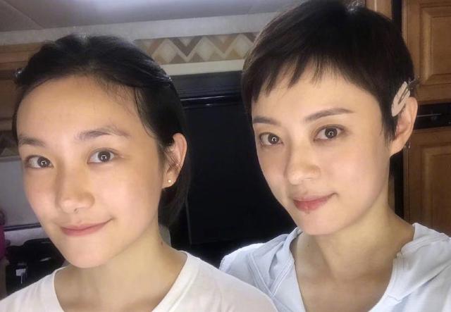 带着异母妹妹拍戏，孙俪原生家庭的故事也不寻常