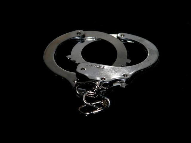 中国男子在新加坡顺利升职遭嫉妒，同事竟用不雅视频威胁其辞职