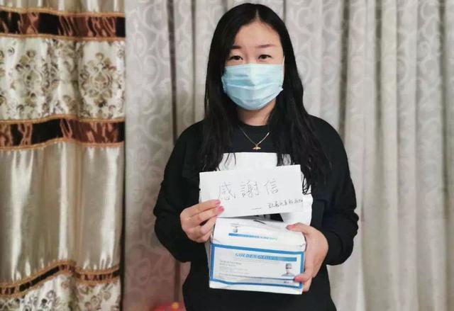 新加坡寄来的口罩却被别人拿走了，社区民警一格格查监控录像……