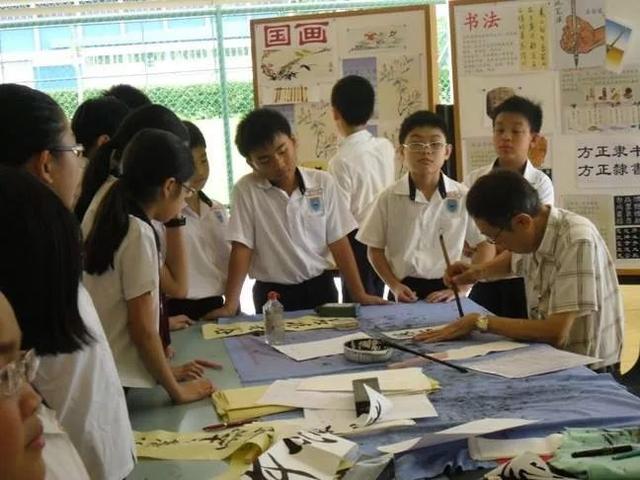 说说新加坡政府中小学、私立学校和国际学校的不同