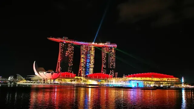 新加坡滨海湾金莎灯光秀