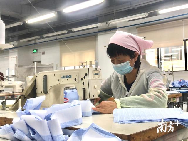 复工首日：佛山制造车间里的“防疫战”