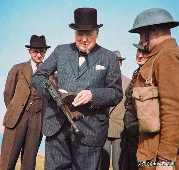 持枪射击的爱尔兰女战士，合影的芝加哥黑帮，14张从没见过的照片