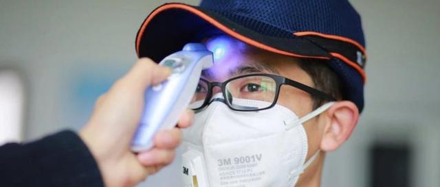 柳州一对母子出游回国被确诊感染，活动轨迹公布