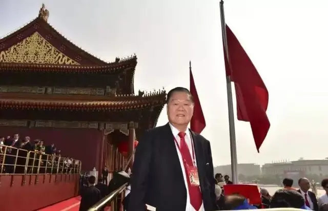 大陆以外谁捐款多？祖籍泉州，印尼食油大王、造纸大王捐款1亿