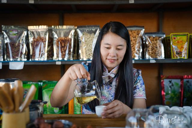 泰国有个全是华裔后代的密窝村，风景美茶叶香，中华传承还很多