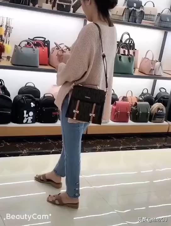 今天是老公回新加坡的第二天了，心情还是很低落😞