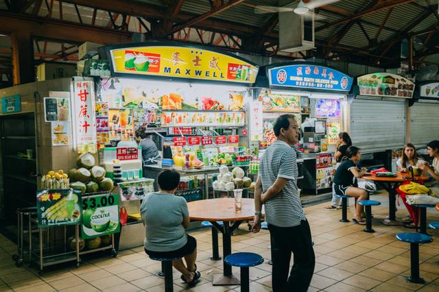 新加坡华人生活得如何？跟苏一潞去牛车水看一看