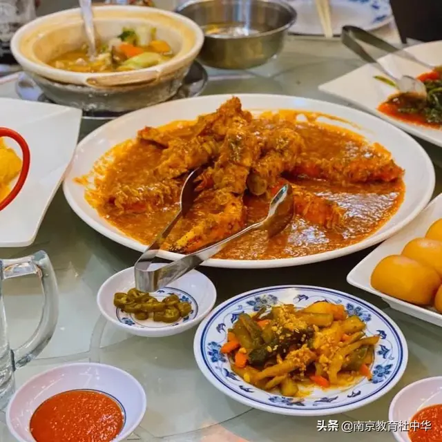 为啥新加坡人家里几乎不做饭？几乎天天出去下馆子