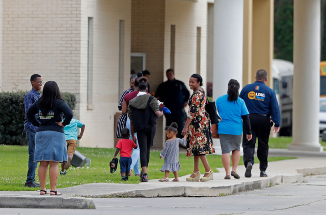一文读懂全球疫情：全球确诊逾85万例 特朗普称未来两周会很艰难