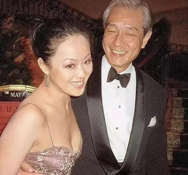 爱情面包都要？家产败光、80岁富商逝世，香江“妖女”之恋落幕