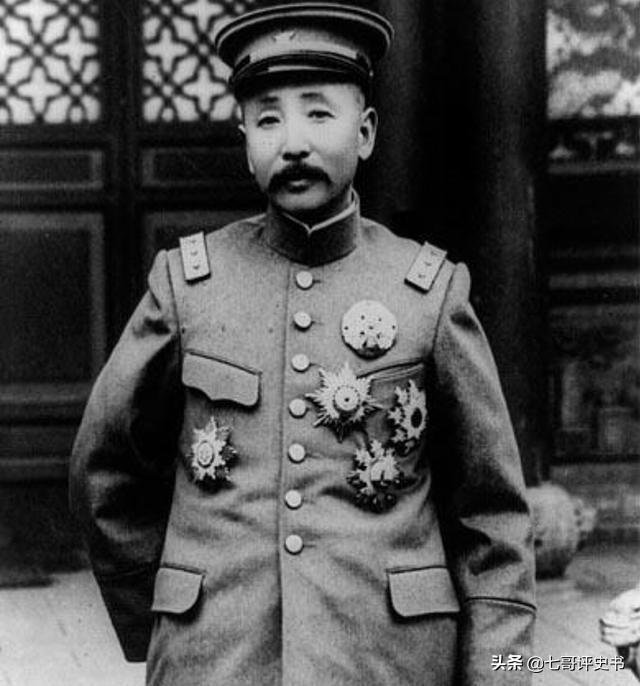 广东军阀李福林，靠三次买地发家致富，52年病逝香港