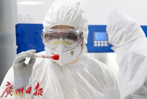 新加坡研究人员称新冠肺炎患者发病初期病毒量更多