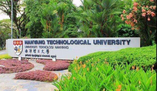 亚洲排名TOP2，世界排名TOP11的新加坡名校，免语言可申请