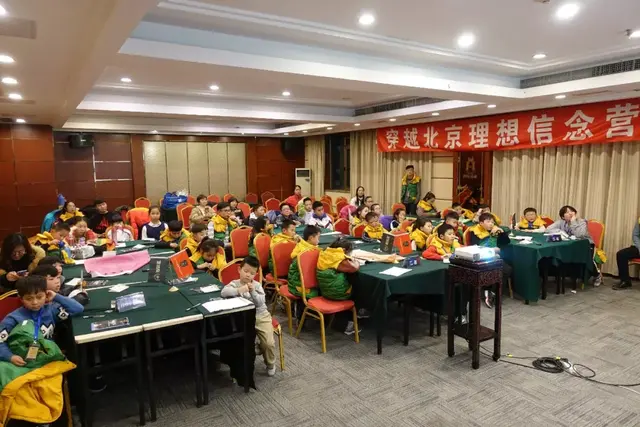 在成长的过程中，发现不一样的自己｜穿越军伴你同行