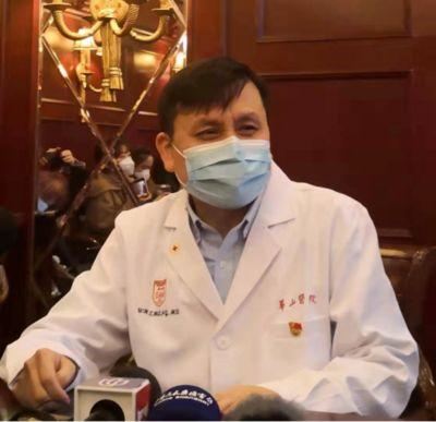 张文宏：明年春天疫情可能还有小高峰，持续一两年也是正常的