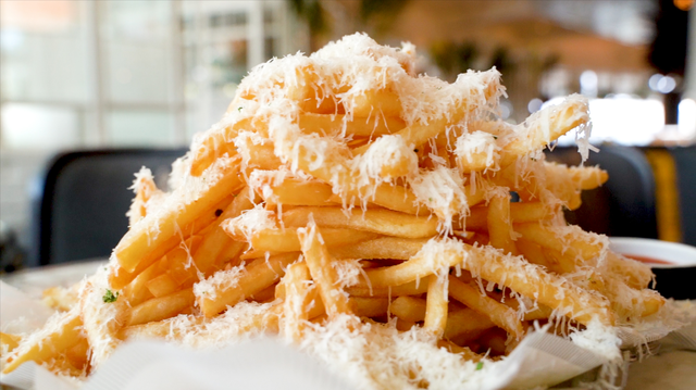 疫后大暴走之新加坡|孙燕姿最爱的咖啡馆，Get鱼尾狮借位拍照姿势