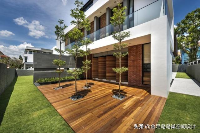 新加坡温暖乡村风格的现代别墅设计