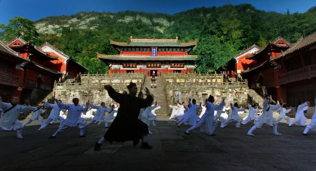 这个和新加坡做得一样好的城市，才是真正的武当派