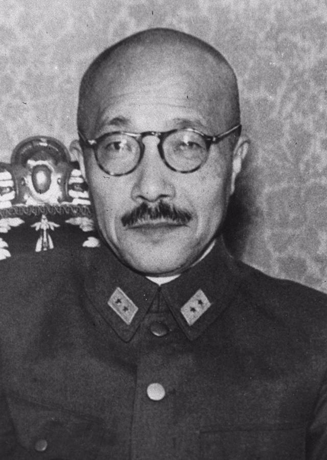 被山本五十六称为小丑的辻政信，为什么在日军里特别不招人待见？