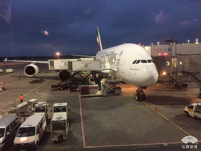 空中巨无霸停产太可惜！拔草土豪航A380经济舱，内部硬件设施一流