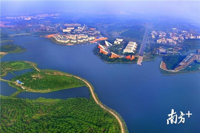 南方观察｜对标东莞松山湖，惠州工业园区学什么？