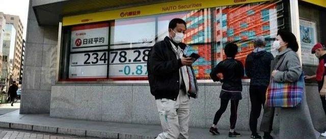 美国死亡人数增至6人！多国确诊人数暴增，民众出现抢购风潮