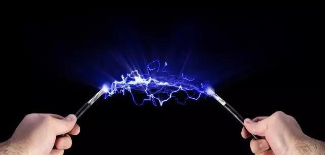 科普|中国电压是220V,为什么美国是110V?