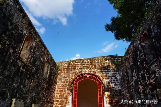 南洋小城马六甲，汉字和中式建筑随处可见，游客怀疑自己没出国