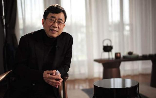 再读《余秋雨散文》，我想到了“木秀于林，风必摧之”