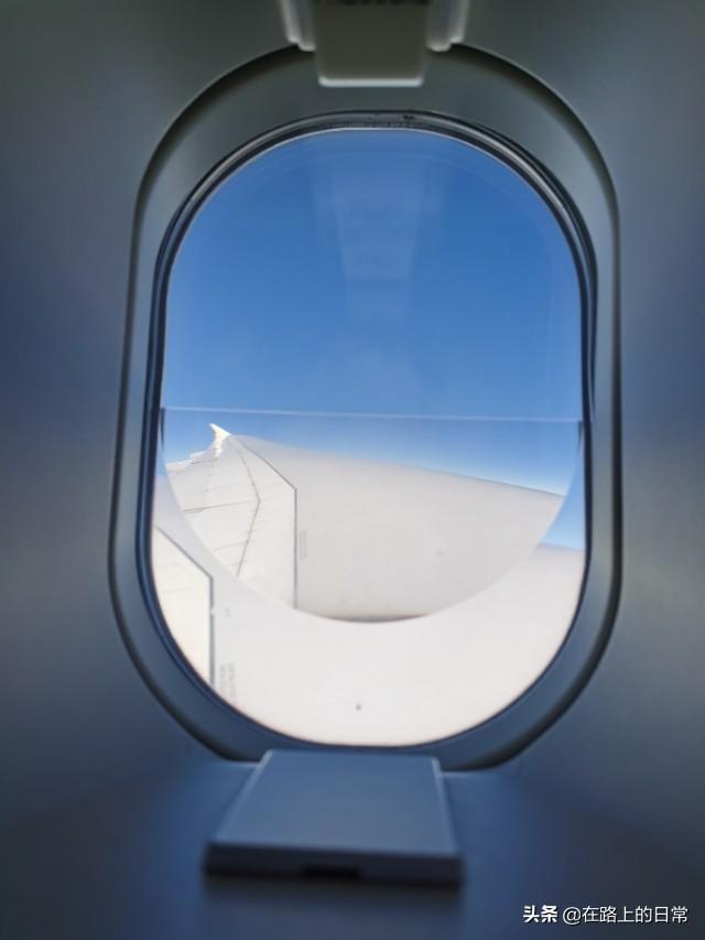 体验土豪国迪拜的阿联酋航空，头等舱的飞机二楼可以洗澡