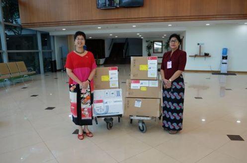 新加坡向缅甸捐赠新冠病毒试剂盒