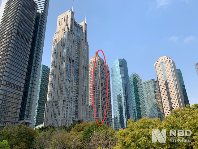 镁刻深度•调查“一线”烂尾楼④ | 上海陆家嘴“烂尾楼”：荒废13年，曾估值150亿，如今70亿却卖不掉