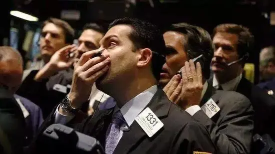 灾难不应该赞美，疫情蔓延不应该嘲笑，这是对逝者的亵渎