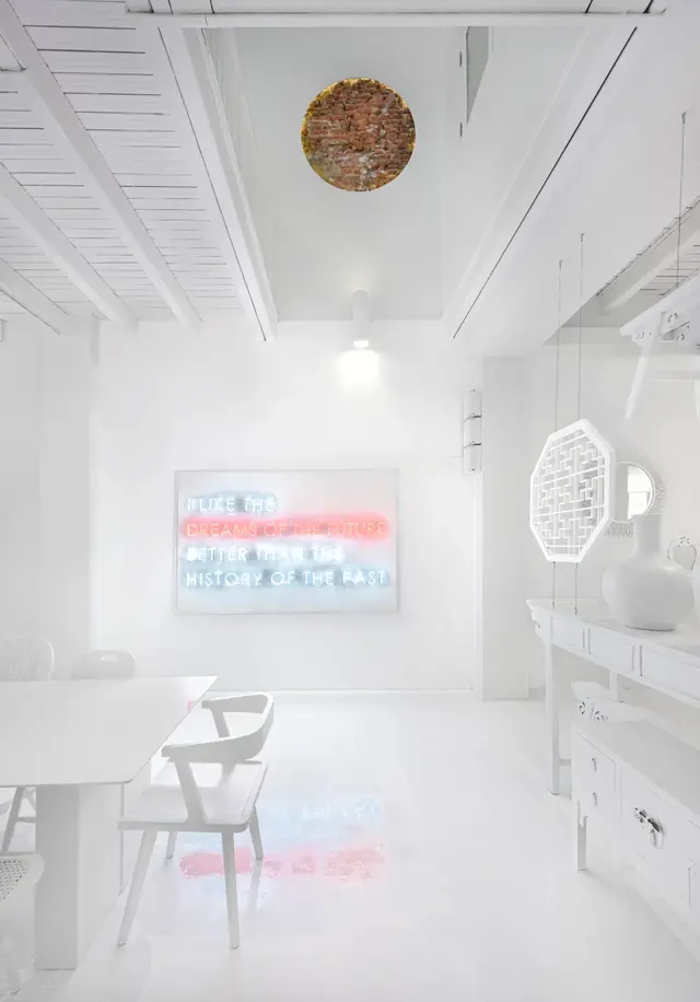 新加坡 Canvas House 纯白色的共享居住空间